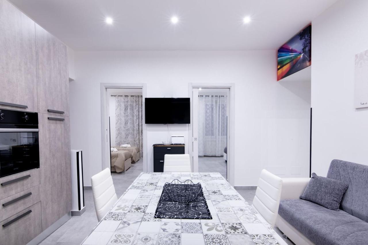 Kemonia Charme House Apartment Palermo Bagian luar foto