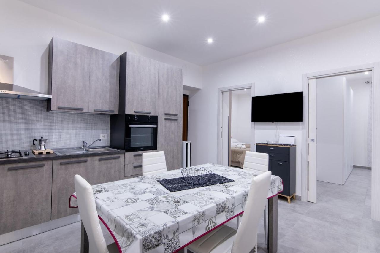 Kemonia Charme House Apartment Palermo Bagian luar foto
