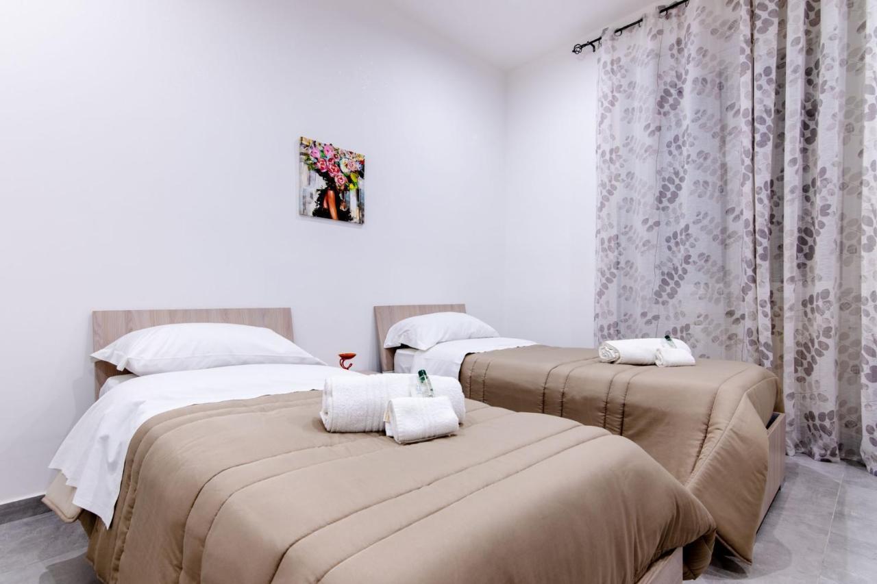 Kemonia Charme House Apartment Palermo Bagian luar foto